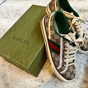 Women’s GG Gucci tennis 1977 sneakers